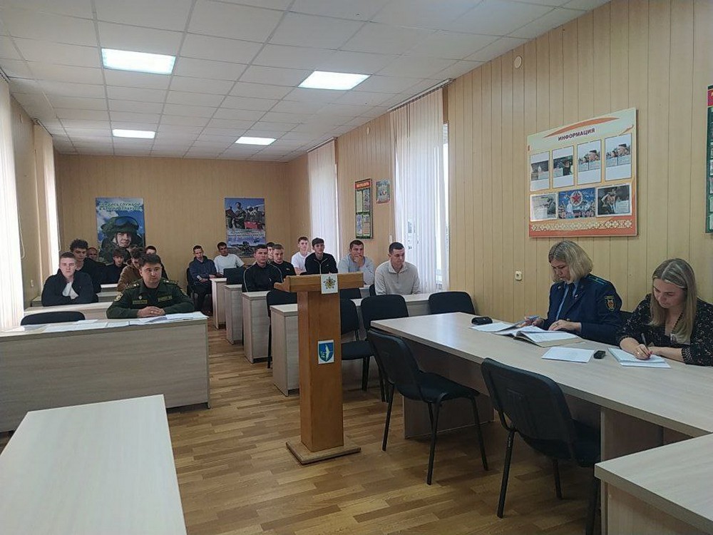 Суд в военкомате Столинского района над призывником. Фото: суд Столинского района