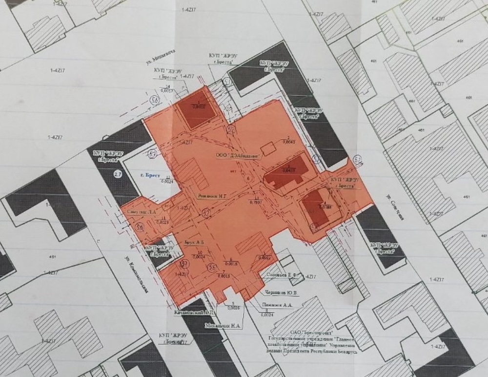 Квартал в Бресте, ограниченный улицами Мицкевича, Советской, Пушкинской и Комсомольской.