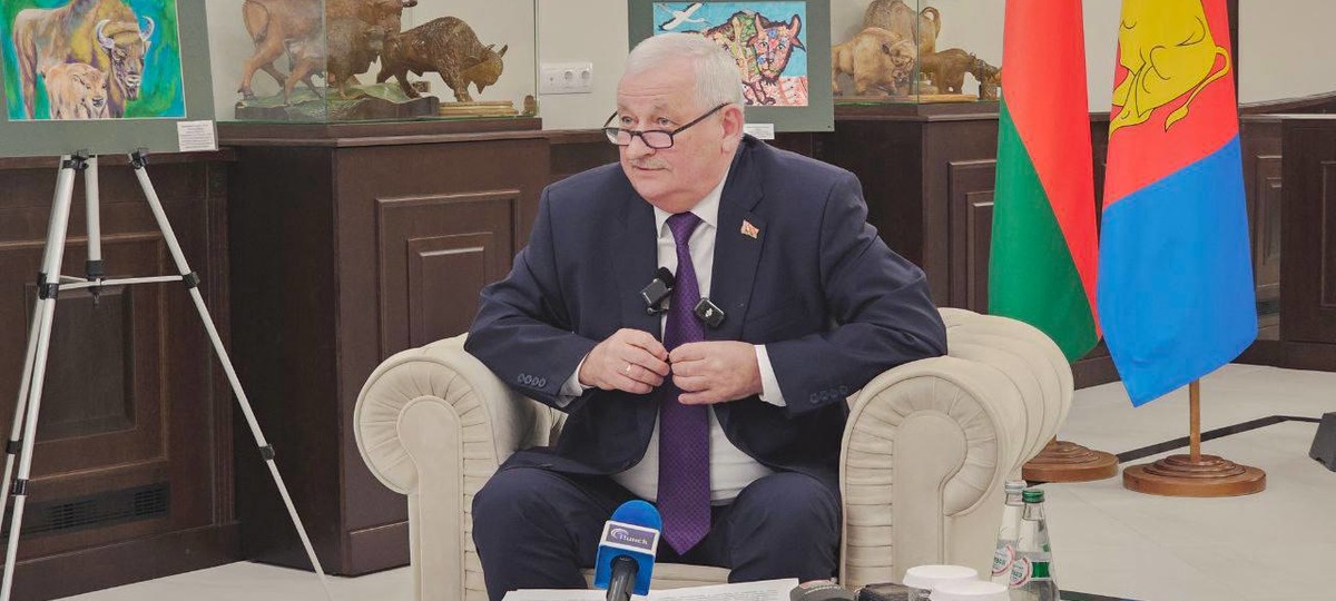 Петр Пархомчик на пресс-конференции в Брестском облисполкоме в конце февраля 2026 года
