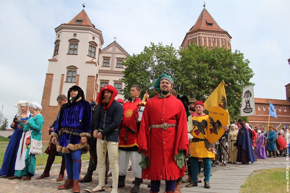 Фестиваль «Наследие веков» в Мирском замке.
