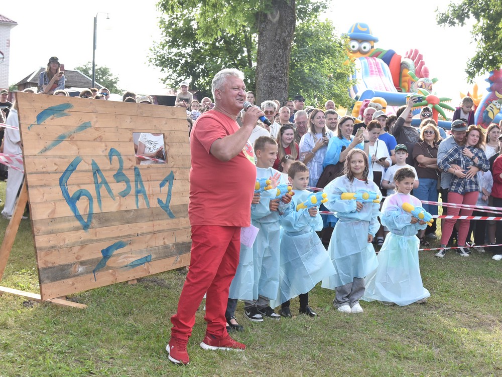 Детская битва на фестивале в Ивье. Фото: «Iўеўскі край»