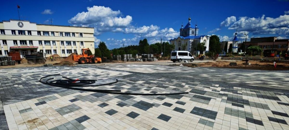 Площадь перед Домом культуры в Дзержинске
