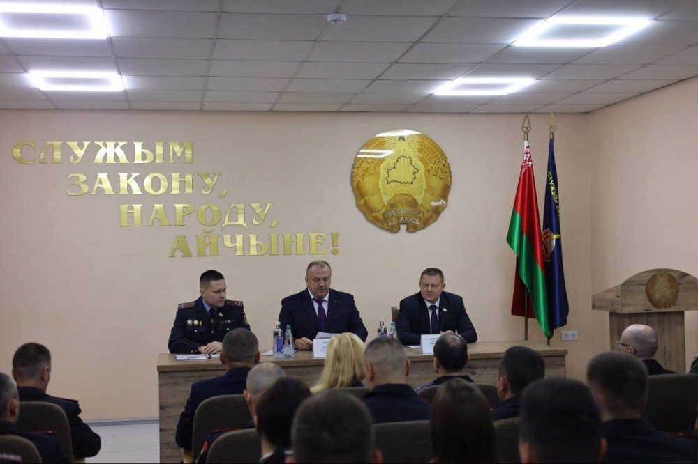 Представление нового начальника Ленинского РОВД Бреста Максима Лукьянчика. Фото: УВД Брестского облисполкома